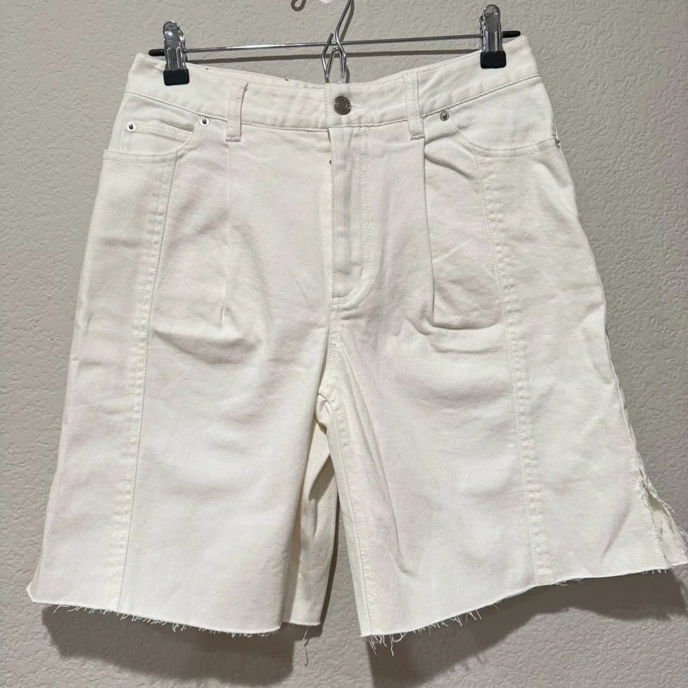 Derek Lam | NWOT Von Frayed Denim Bermuda‎ Shorts